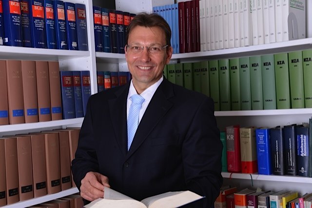 Rechtsanwalt Dr. Oliver Nowak